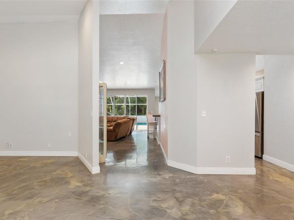 1400 NW 102nd Dr, Coral Springs FL 33071