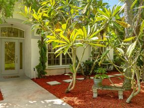 1400 NW 102nd Dr, Coral Springs FL 33071