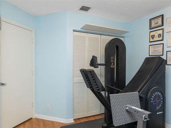 1400 NW 102nd Dr, Coral Springs FL 33071