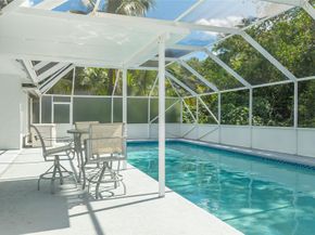 1400 NW 102nd Dr, Coral Springs FL 33071