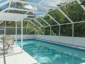 1400 NW 102nd Dr, Coral Springs FL 33071