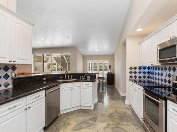 1400 NW 102nd Dr, Coral Springs FL 33071