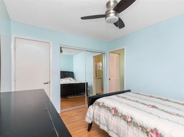 1400 NW 102nd Dr, Coral Springs FL 33071