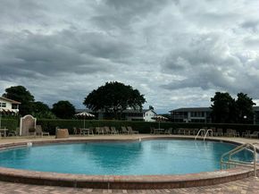 193 Chatham J, West Palm Beach FL 33417