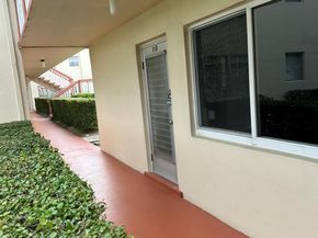 193 Chatham J, West Palm Beach FL 33417