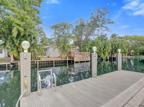 2052 SW 28th Way, Fort Lauderdale FL 33312