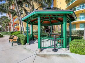 2640 Lake Shore Drive 1810, Riviera Beach FL 33404