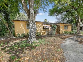 2619 Arthur St, Hollywood FL 33020