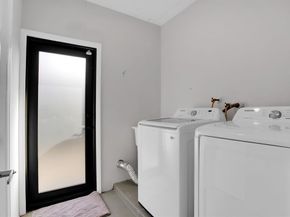 24 Castle Harbor Is, Fort Lauderdale FL 33308