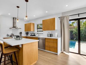 24 Castle Harbor Is, Fort Lauderdale FL 33308