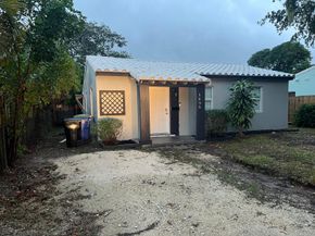 1436 NE 1st Ave, Fort Lauderdale FL 33304