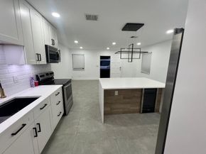 1436 NE 1st Ave, Fort Lauderdale FL 33304