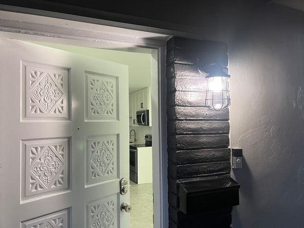 1436 NE 1st Ave, Fort Lauderdale FL 33304