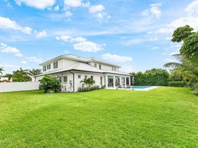 11823 Lake Shore Place, Palm Beach Gardens FL 33408