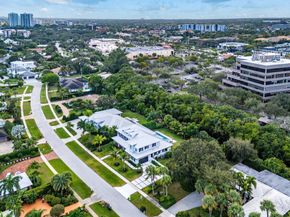 11823 Lake Shore Place, Palm Beach Gardens FL 33408