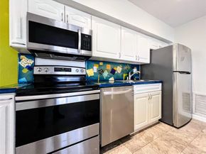 758 NE 13th Ct 1, Fort Lauderdale FL 33304