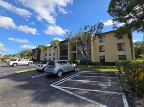 819 Sky Pine Way G3, Greenacres FL 33415