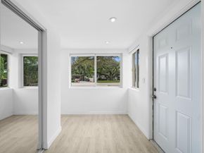 823 SW 27th St, Fort Lauderdale FL 33315