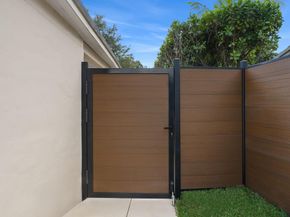 823 SW 27th St, Fort Lauderdale FL 33315