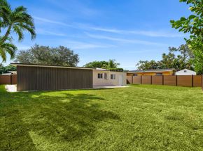 823 SW 27th St, Fort Lauderdale FL 33315