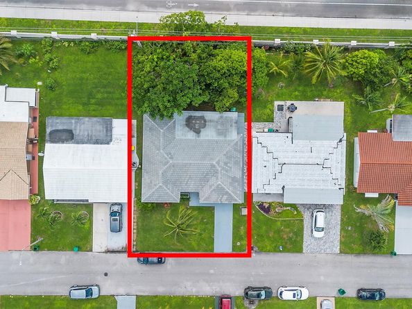 8604 NW 57th Ct, Tamarac FL 33321