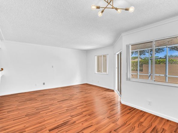 7903 NW 7th Ct, Plantation FL 33324