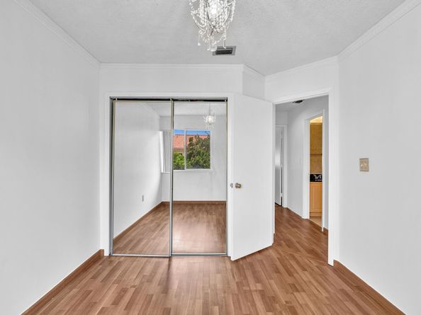 7903 NW 7th Ct, Plantation FL 33324