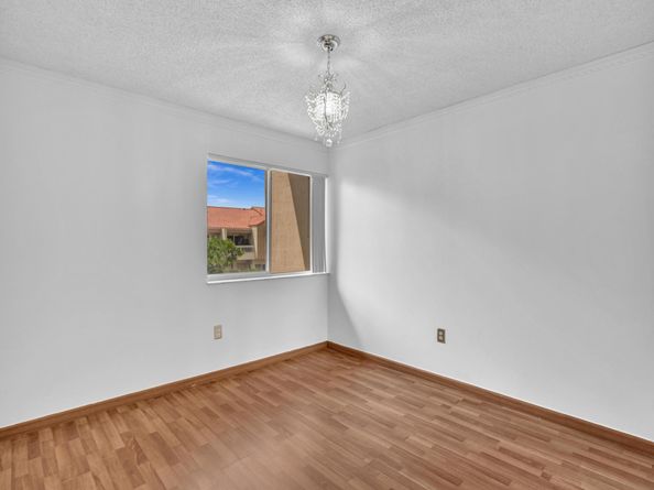 7903 NW 7th Ct, Plantation FL 33324