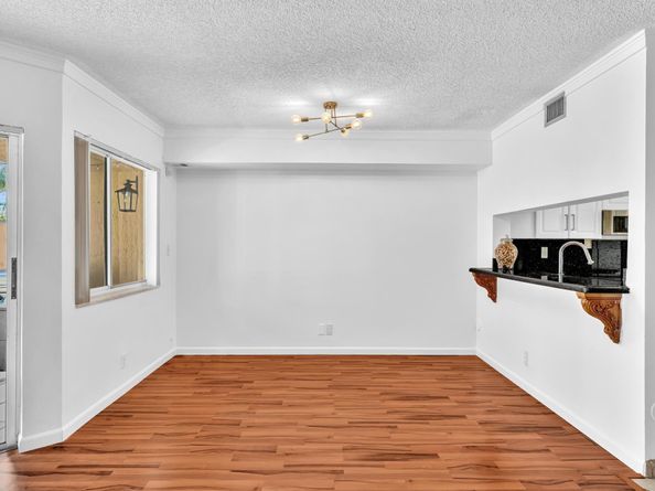 7903 NW 7th Ct, Plantation FL 33324