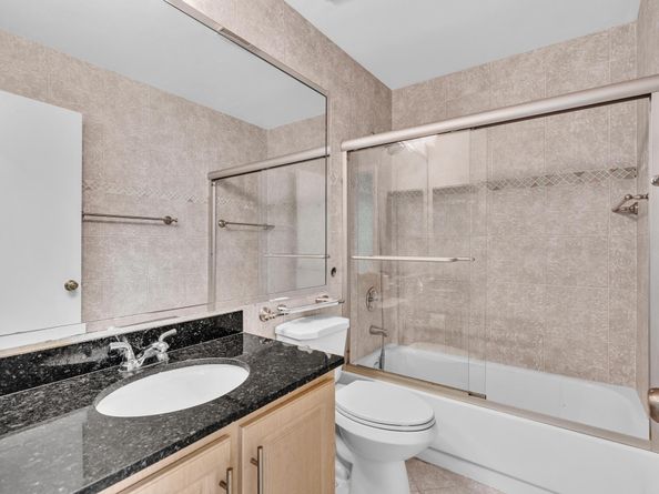 7903 NW 7th Ct, Plantation FL 33324