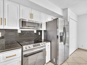 7903 NW 7th Ct, Plantation FL 33324