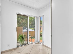 7903 NW 7th Ct, Plantation FL 33324