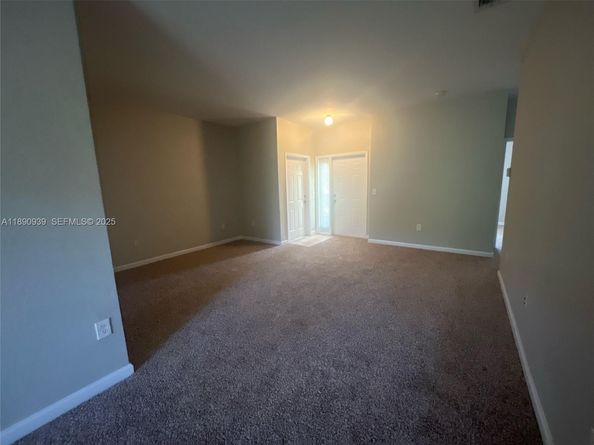 2731 NE 3rd Drive 203, Homestead FL 33033