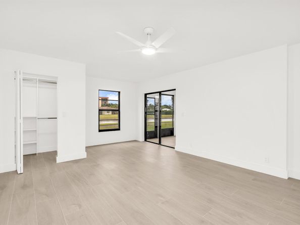 7290 Kinghurst Drive 102, Delray Beach FL 33446