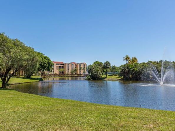 825 Egret Circle 308, Delray Beach FL 33444