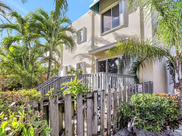 3213 NE 16th Street 112, Pompano Beach FL 33062