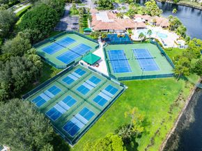 2239 Soundings Court, Greenacres FL 33413