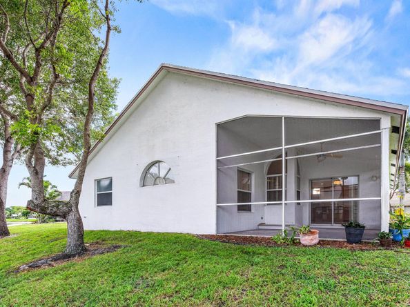 2239 Soundings Court, Greenacres FL 33413