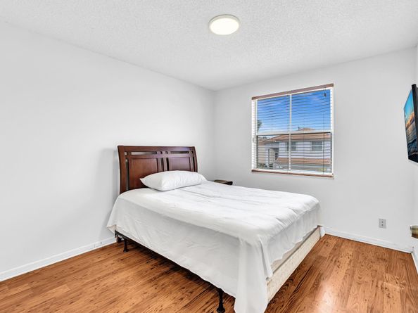3218 W Buena Vista Dr, Margate FL 33063