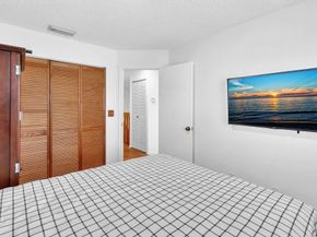 3218 W Buena Vista Dr, Margate FL 33063