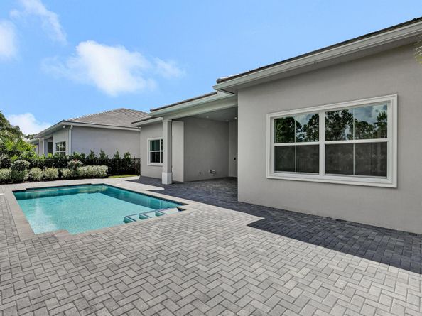 10104 Timber Creek Way, Palm Beach Gardens FL 33412