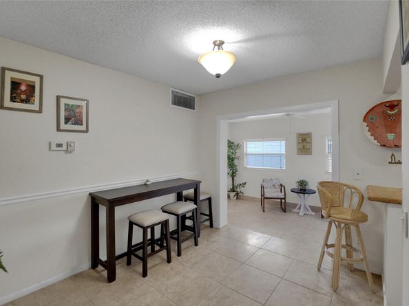 2617 SW Natura Ave, Deerfield Beach FL 33441
