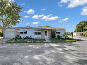 2617 SW Natura Ave, Deerfield Beach FL 33441