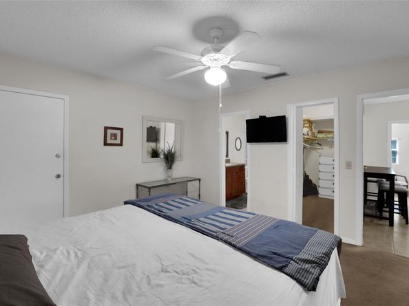 2617 SW Natura Ave, Deerfield Beach FL 33441
