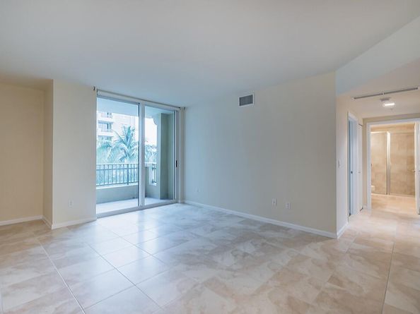 403 S Sapodilla Avenue 302, West Palm Beach FL 33401