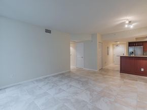 403 S Sapodilla Avenue 302, West Palm Beach FL 33401