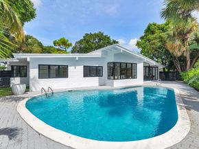 7512 W Lake Drive, Lake Clarke Shores FL 33406