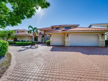 12422 Classic Dr