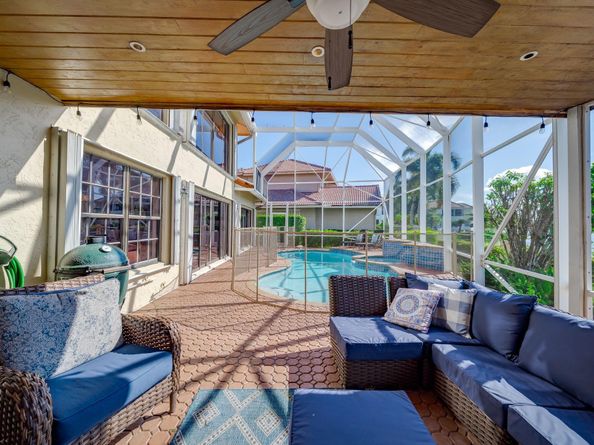 12422 Classic Dr, Coral Springs FL 33071