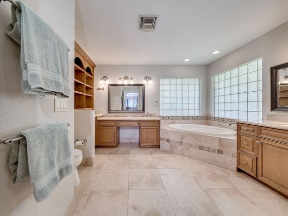 12422 Classic Dr, Coral Springs FL 33071
